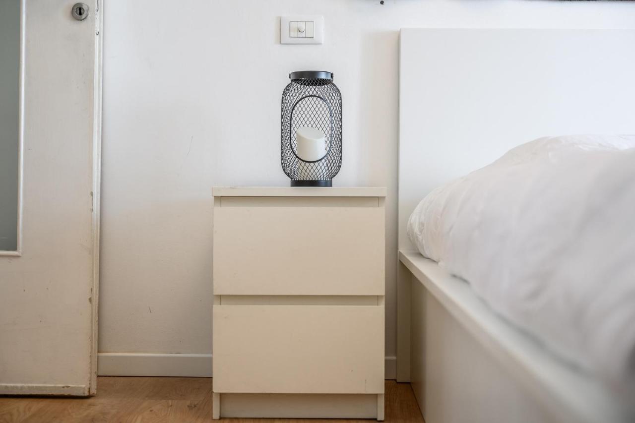 The Lantern Flat - Darsena Area Apartment Milan Exterior photo